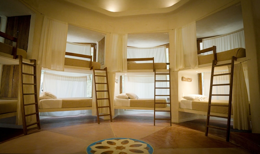 hotel holistika