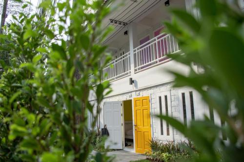 lazy sandals koh samed