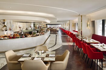 the hotel galleria jeddah curio collection by hilton