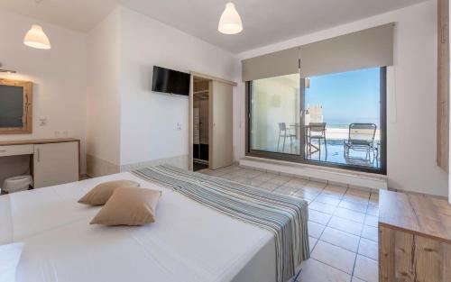 almare beach hotel