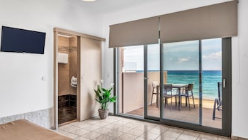almare beach hotel