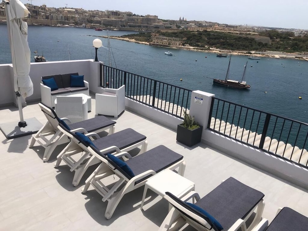 sliema marina hotel