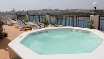 sliema marina hotel
