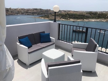 sliema marina hotel