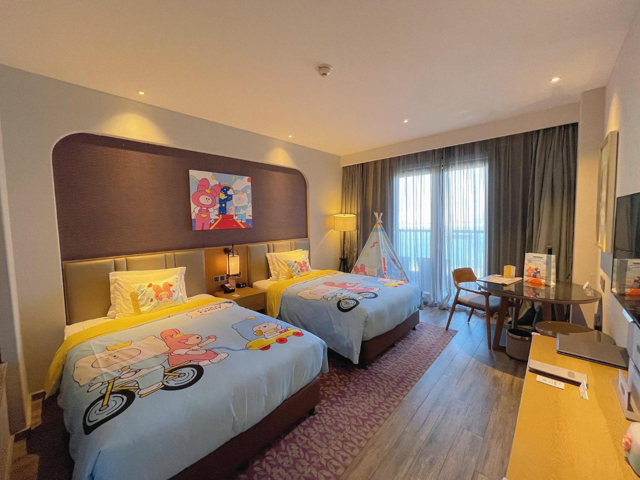 crowne plaza qingdao oriental movie metropolis an ihg hotel