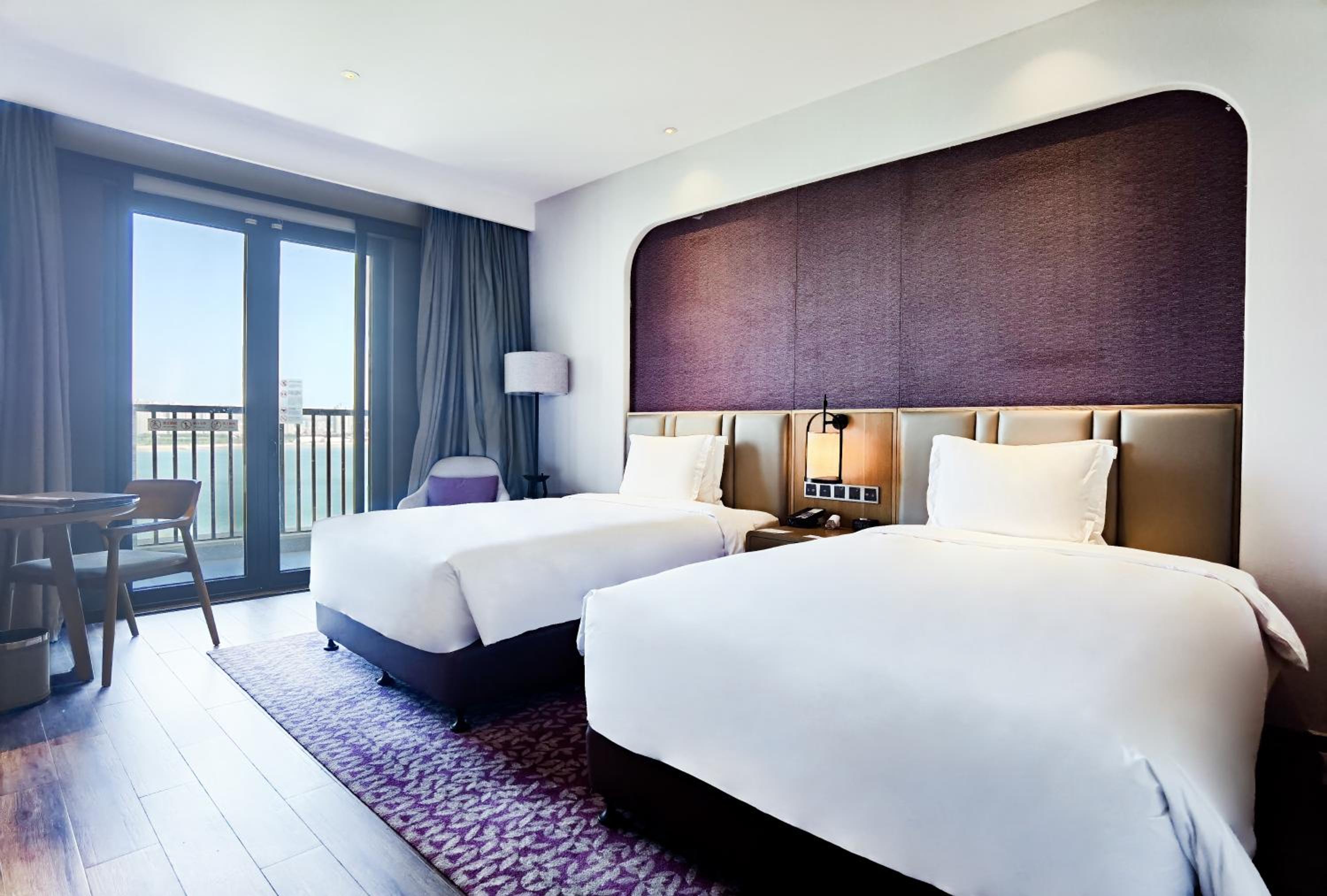 crowne plaza qingdao oriental movie metropolis an ihg hotel