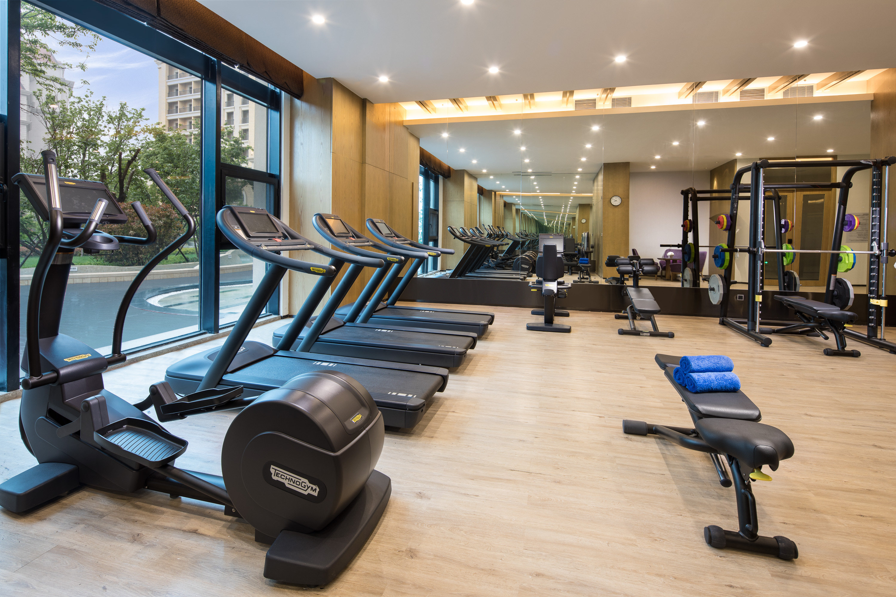 crowne plaza qingdao oriental movie metropolis an ihg hotel