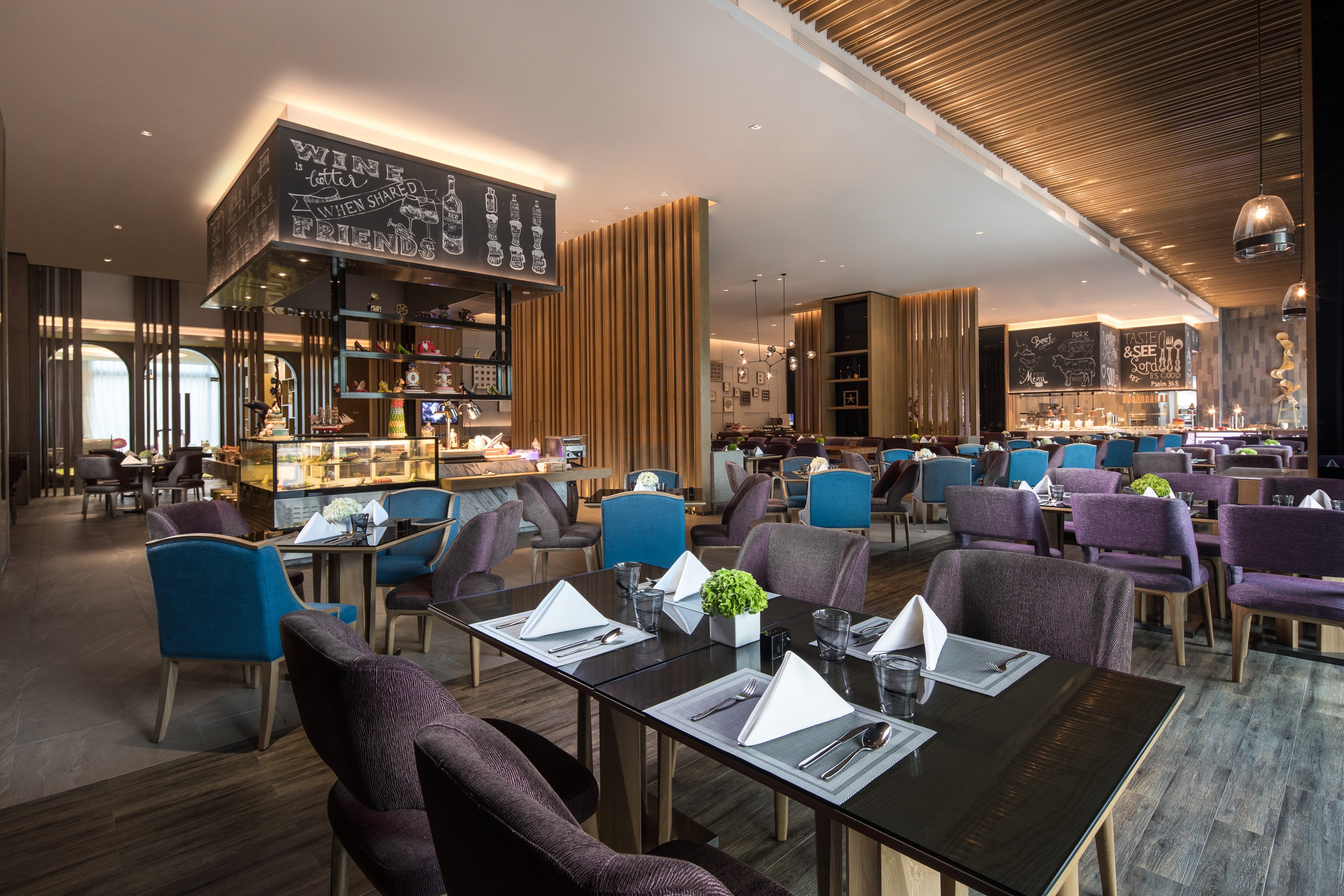 crowne plaza qingdao oriental movie metropolis an ihg hotel