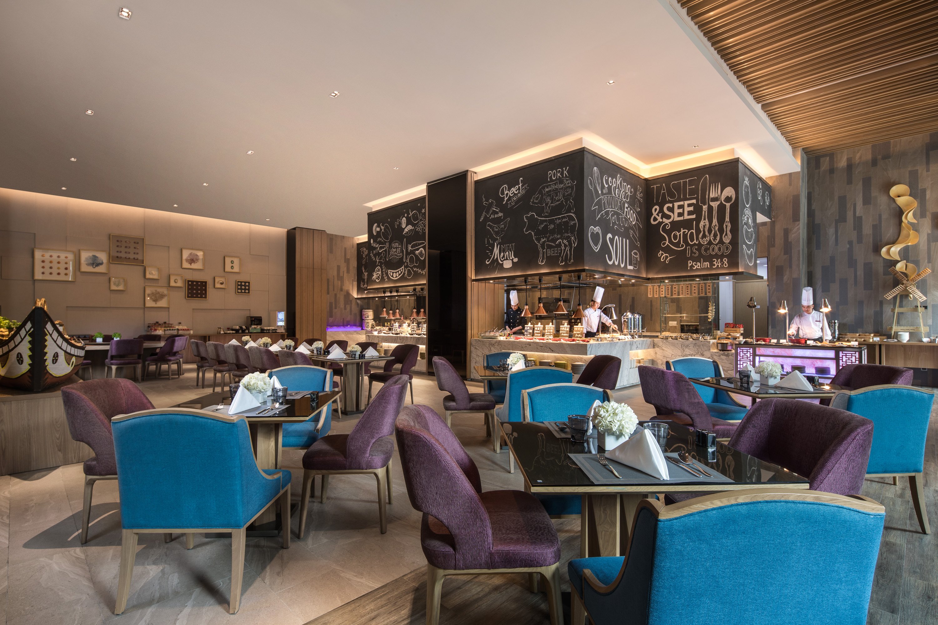 crowne plaza qingdao oriental movie metropolis an ihg hotel
