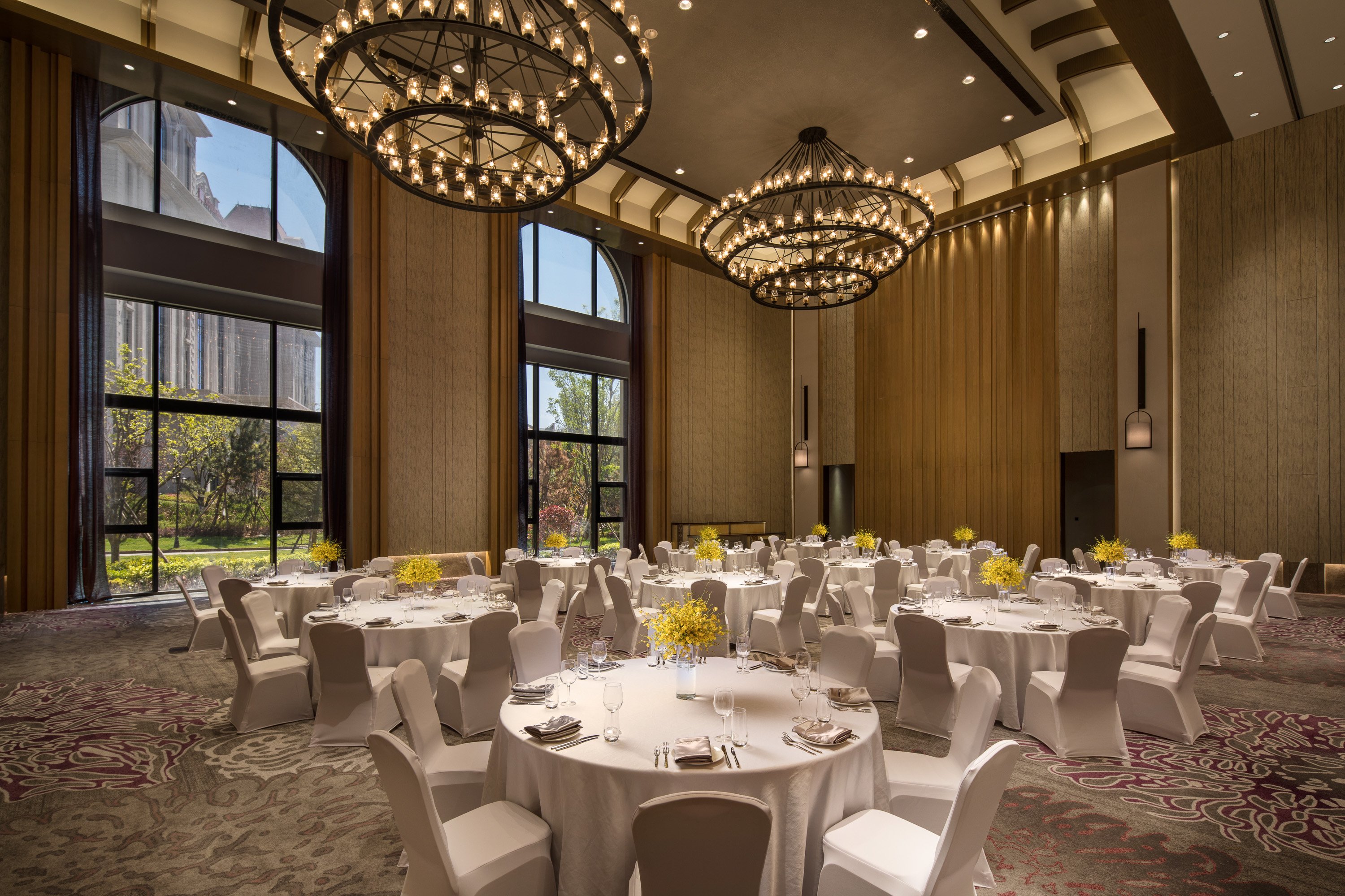 crowne plaza qingdao oriental movie metropolis an ihg hotel