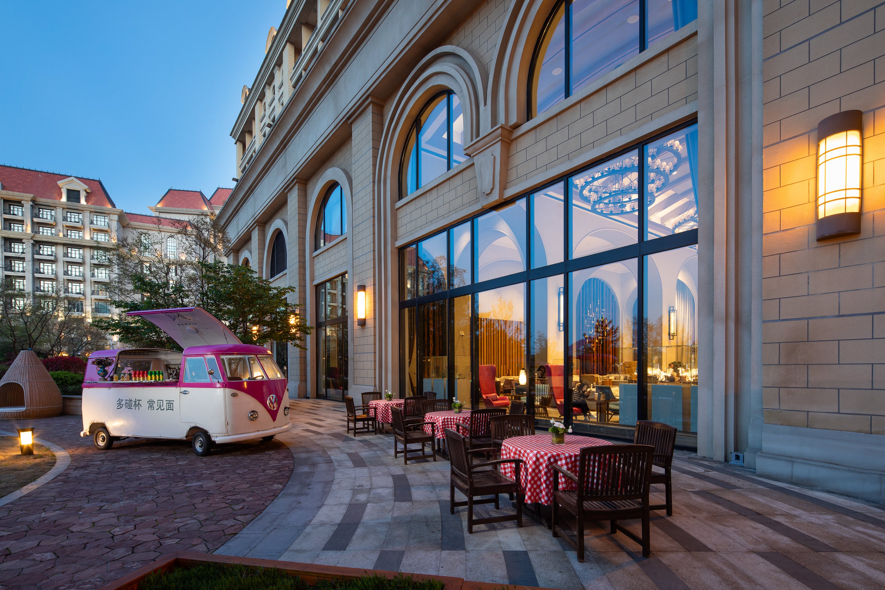 crowne plaza qingdao oriental movie metropolis an ihg hotel