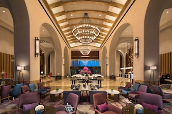 Crowne Plaza Qingdao Oriental Movie Metropolis, An Ihg Hotel,Weifang>>Qingdao,3.5 star