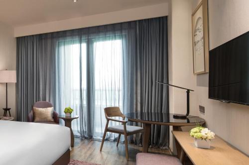 crowne plaza qingdao oriental movie metropolis an ihg hotel
