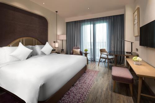 crowne plaza qingdao oriental movie metropolis an ihg hotel