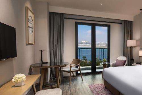 crowne plaza qingdao oriental movie metropolis an ihg hotel