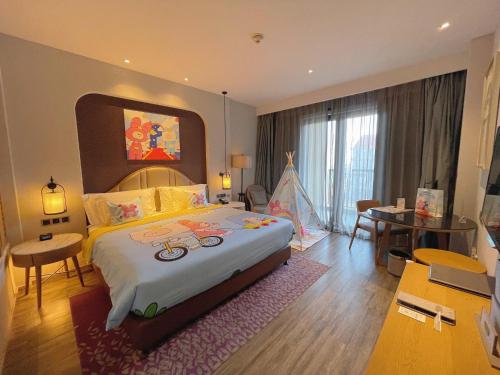 crowne plaza qingdao oriental movie metropolis an ihg hotel