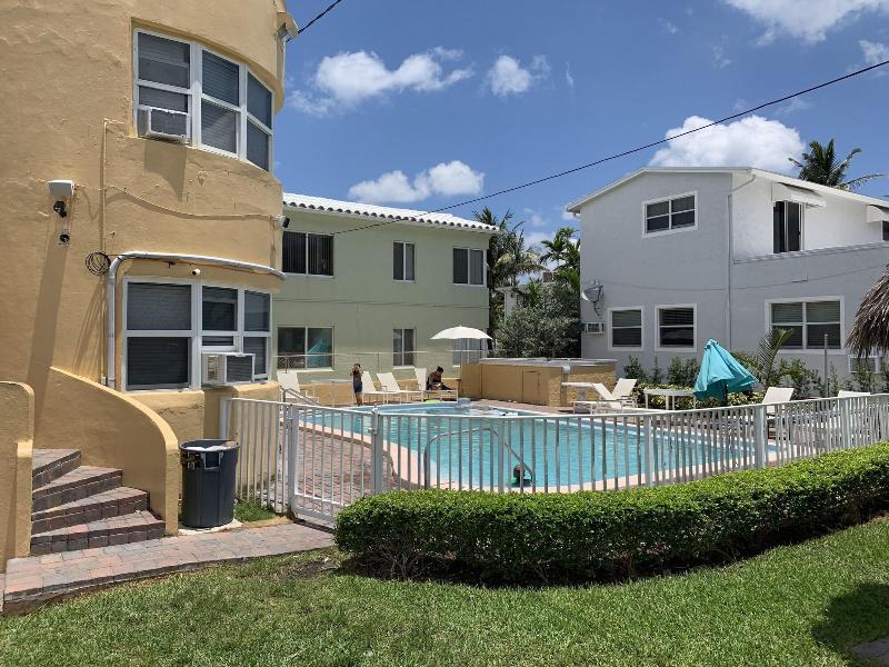 hollywood beach seaside