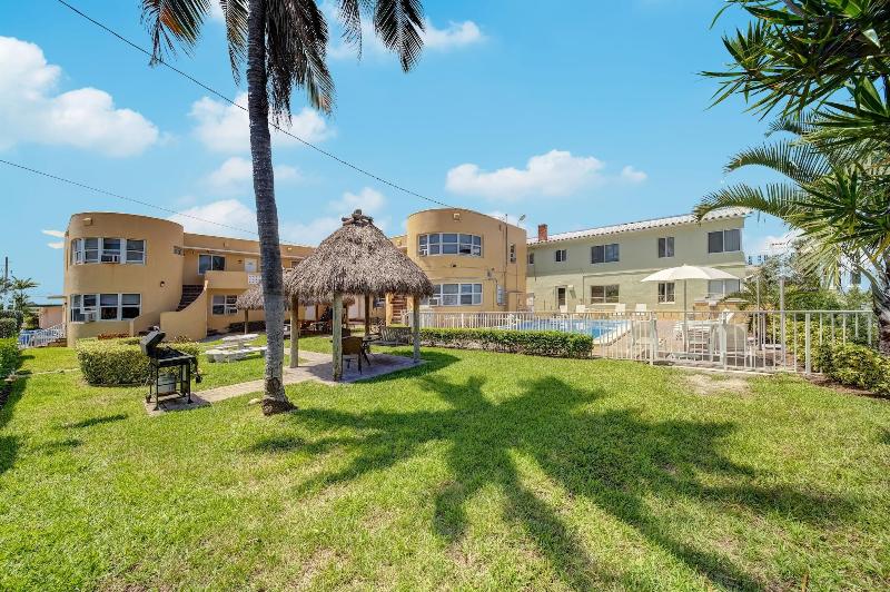 hollywood beach seaside