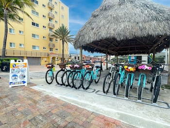 hollywood beach seaside