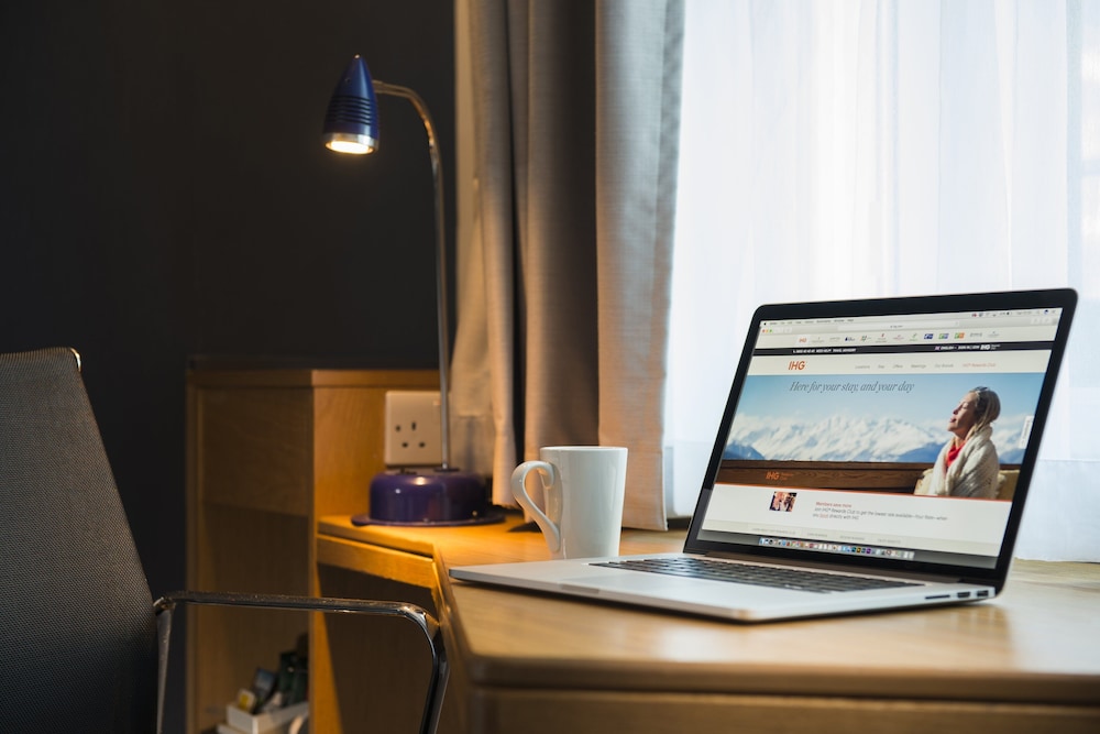 holiday inn express east midlands airport an ihg hotel