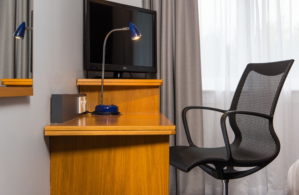 holiday inn express east midlands airport an ihg hotel