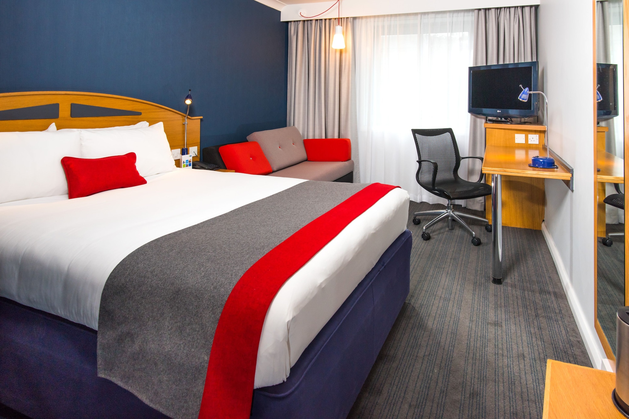holiday inn express east midlands airport an ihg hotel