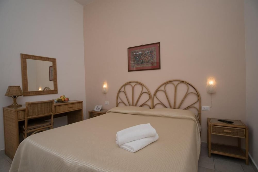 hotel il nespolo