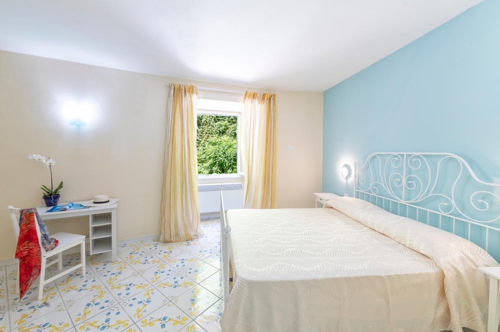 hotel il nespolo