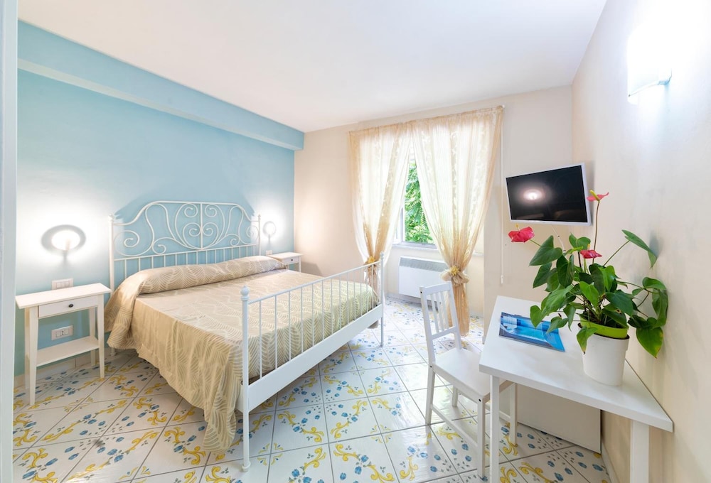 hotel il nespolo