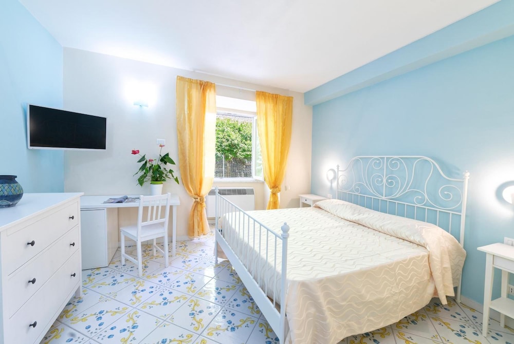 hotel il nespolo