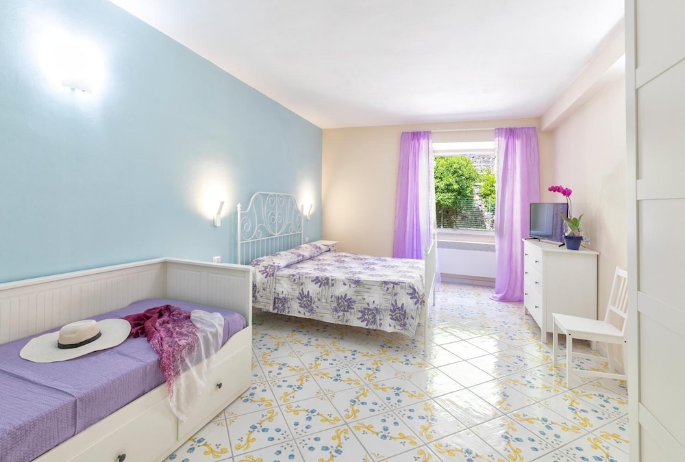 hotel il nespolo