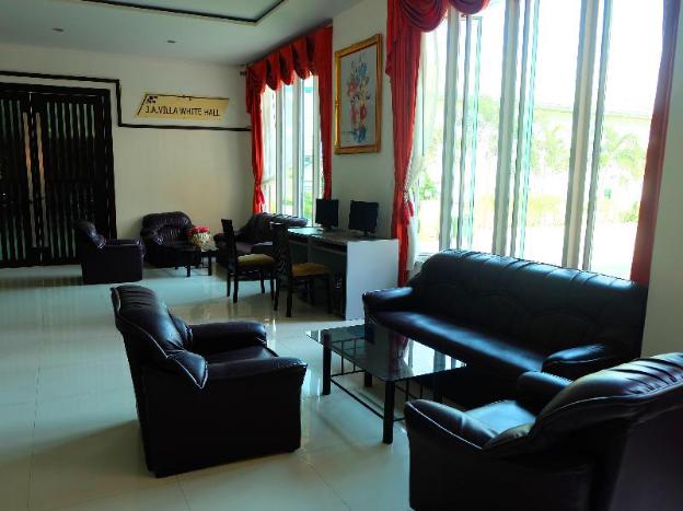 j a villa pattaya hotel
