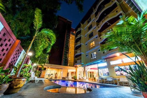j a villa pattaya hotel