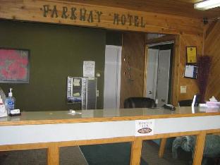 parkway motel and european lodges