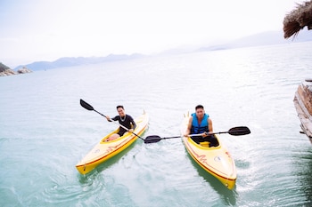 lalya ninh van bay