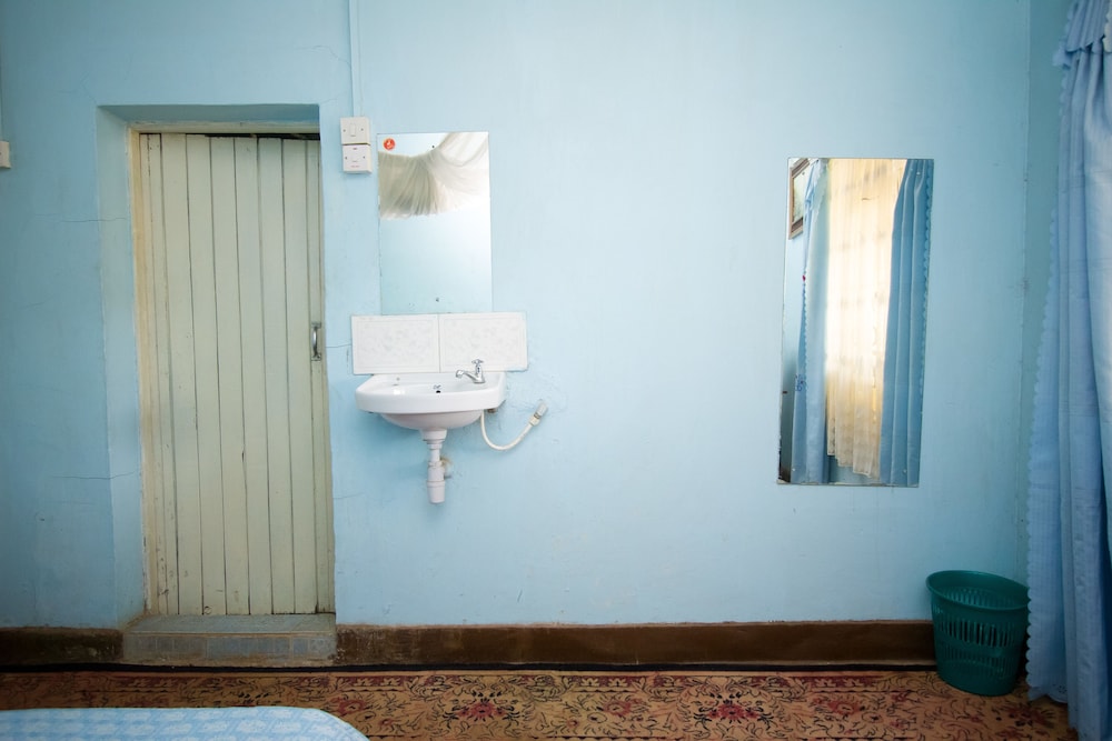 engo airport resort kitale