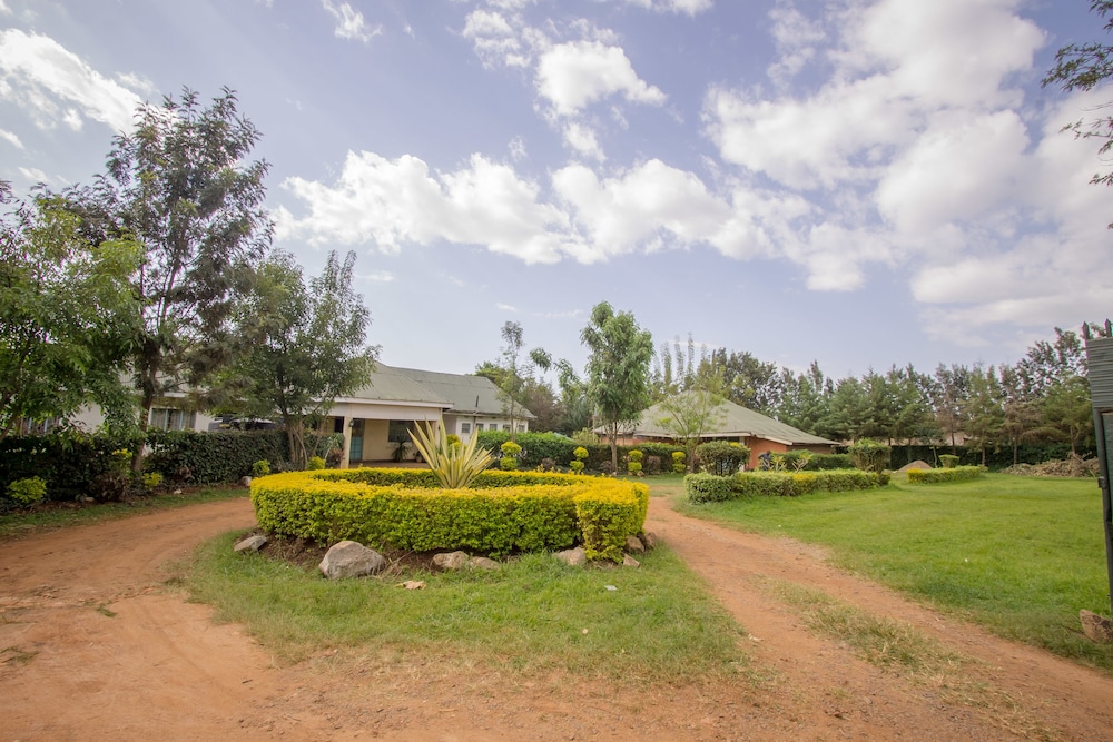 engo airport resort kitale