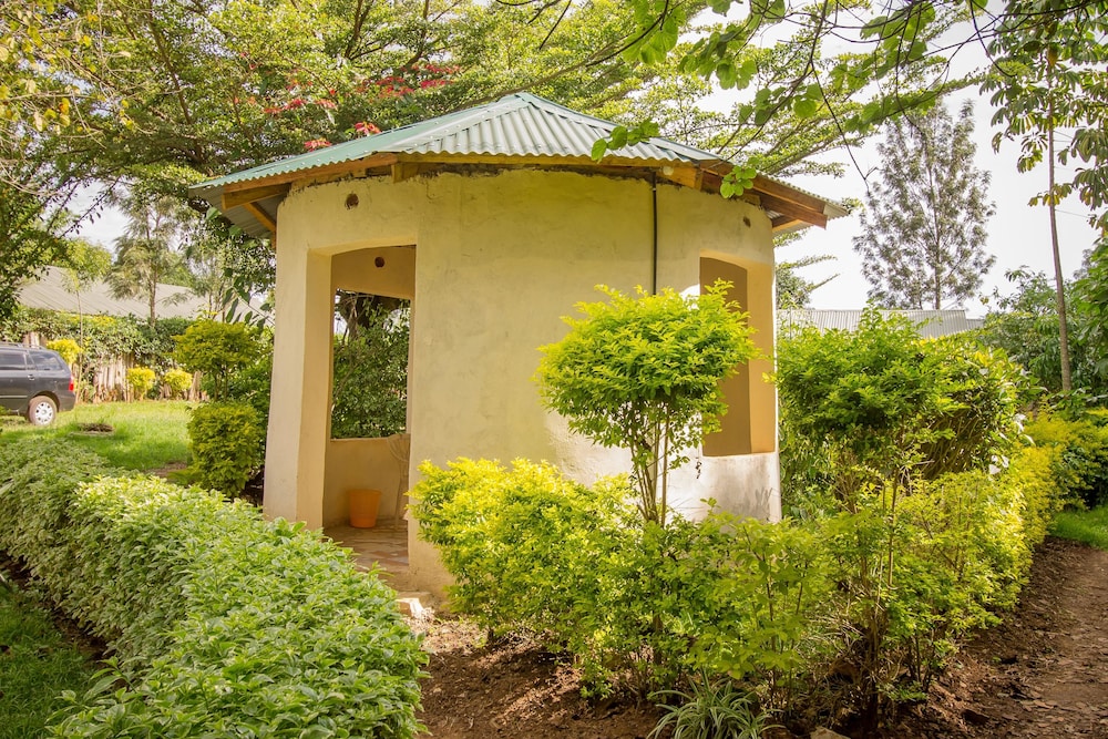 engo airport resort kitale