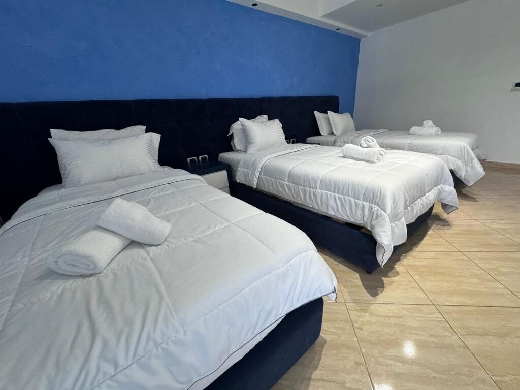 hotel blue sky