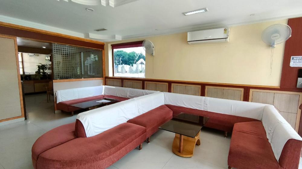 hotel delta international