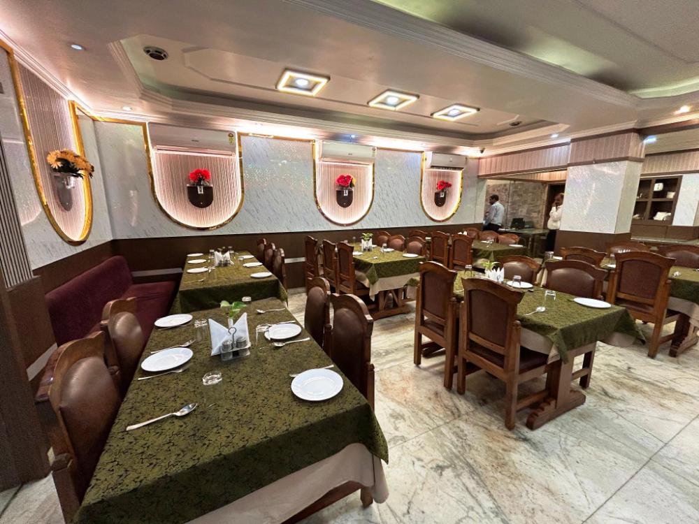 hotel delta international