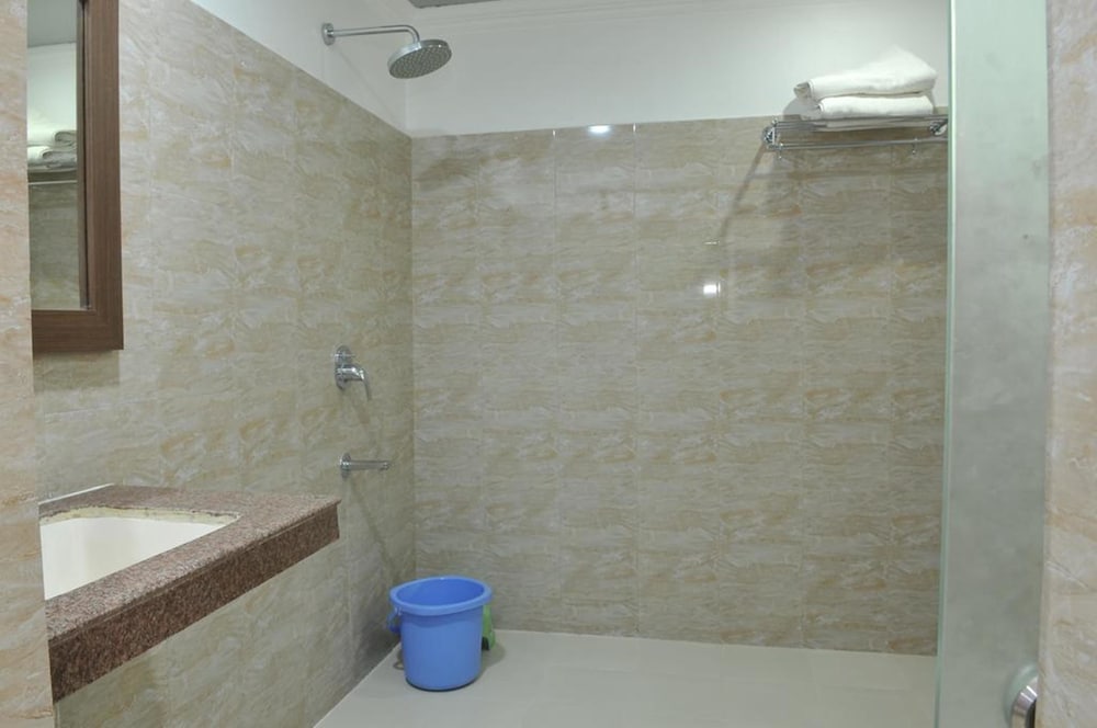 hotel delta international