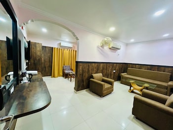 hotel delta international