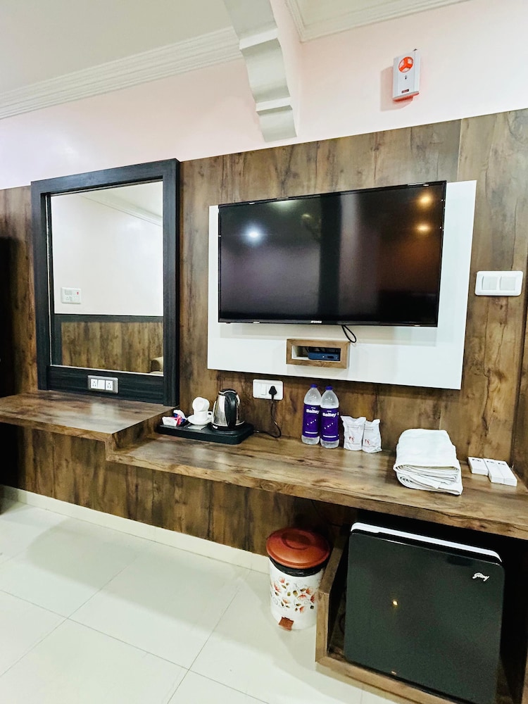 hotel delta international