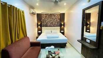 hotel delta international