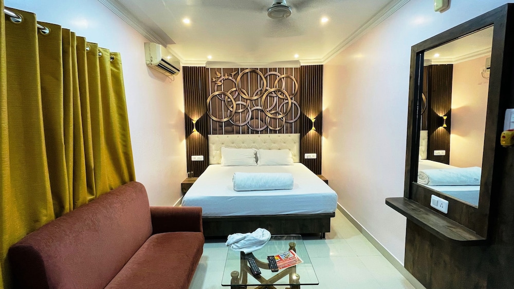 hotel delta international