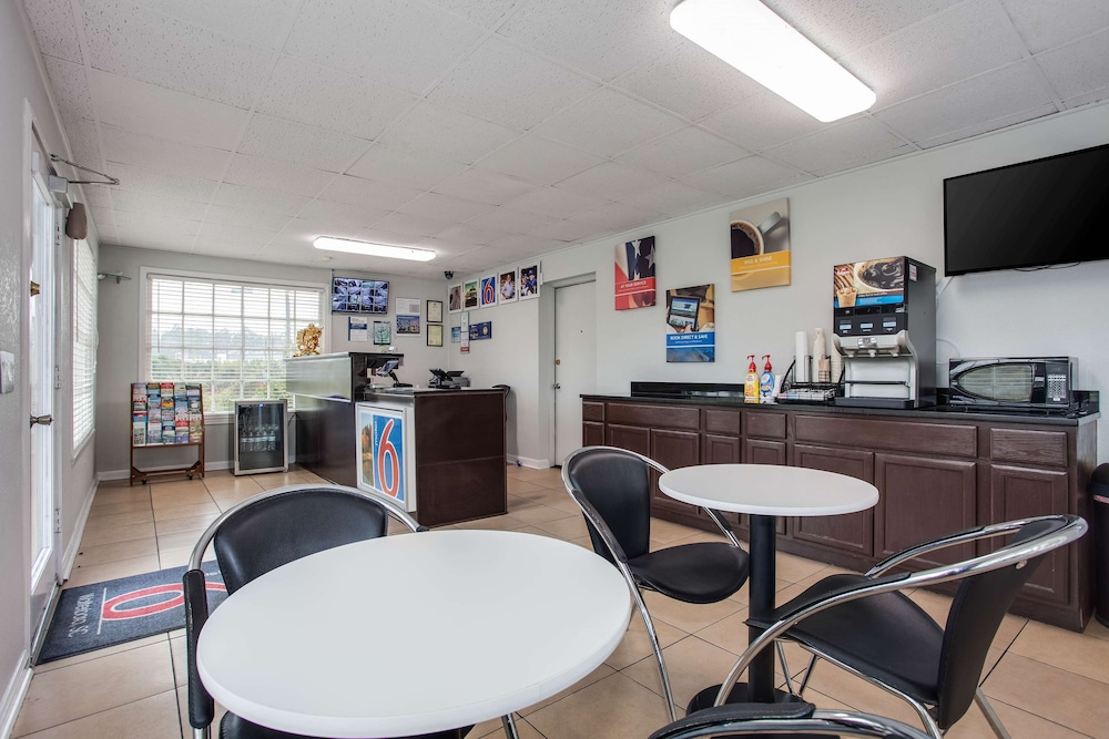 motel 6 walterboro sc