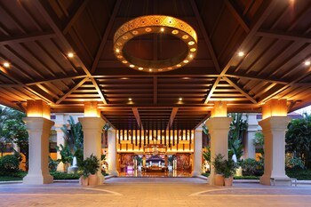 crowne plaza resort xishuangbanna parkview an ihg hotel