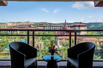 crowne plaza resort xishuangbanna parkview an ihg hotel