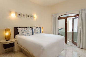 porto playa condo hotel and beachclub